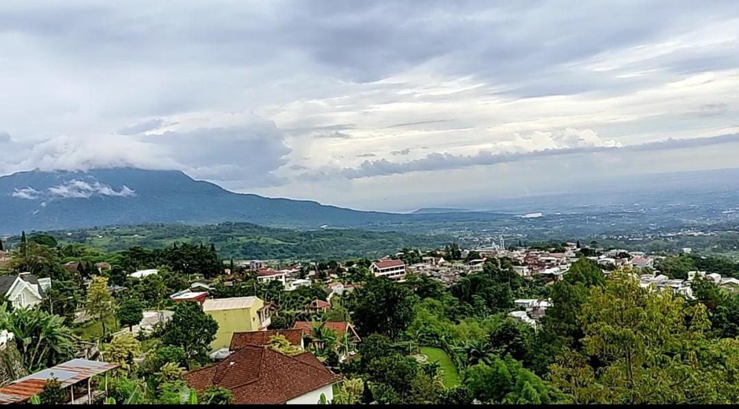 Villa Raung Indah Tretes Prigen Exterior foto