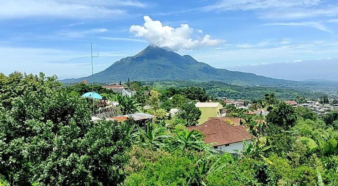 Villa Raung Indah Tretes Prigen Exterior foto